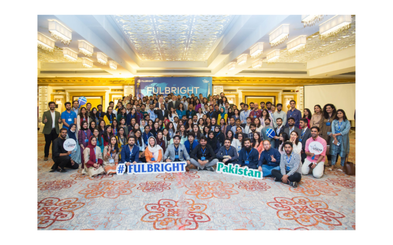 Ambassador Blome Attends Final Orientation of Fulbright Students